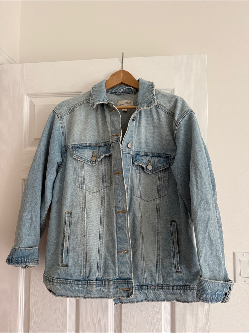 Universal Thread perfectly oversized light/ medium wash denim jacket worn once